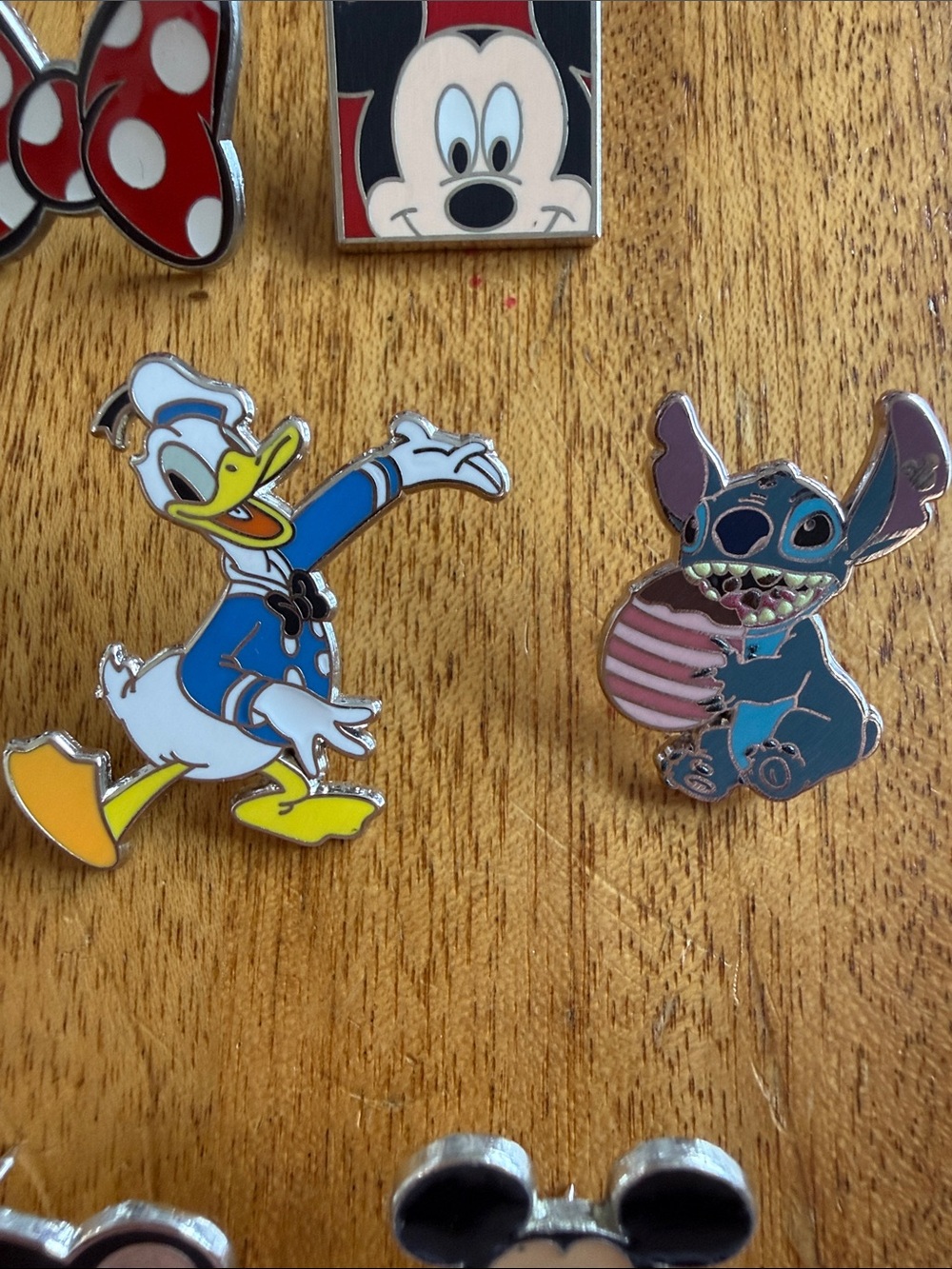 Disney Trading Pins. Pack of 10 pins. - Picture 5 of 8